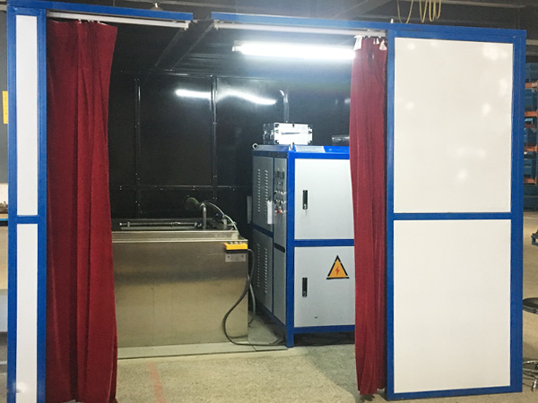 cjw-2000型車(chē)鈎零(líng)件（多(duō)功能(néng)）磁粉探(tàn)傷(shāng)機